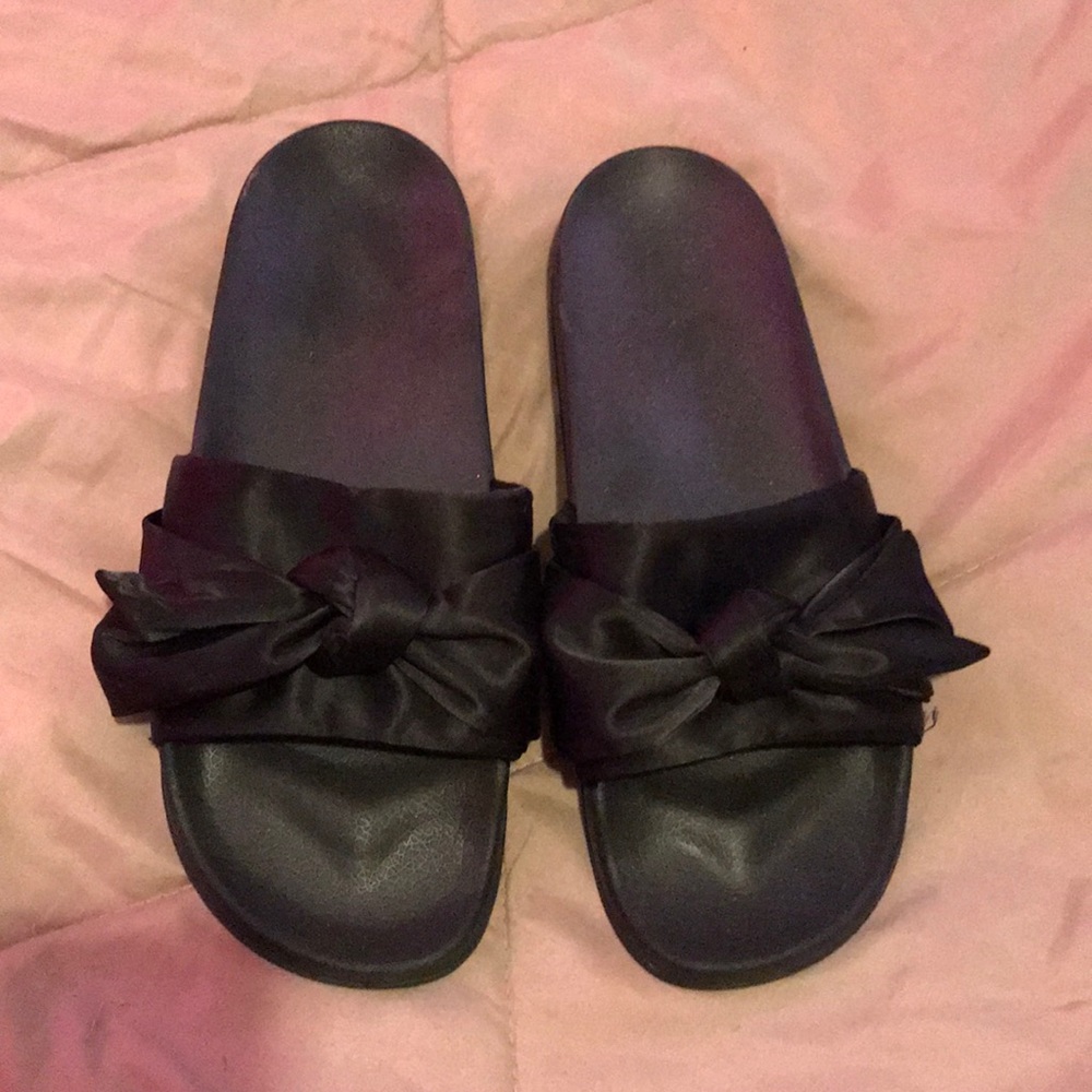 Black satin bow slides